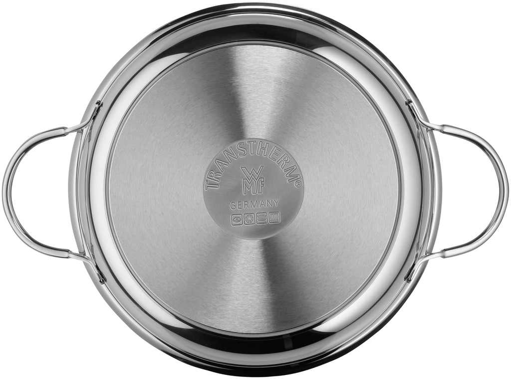 Servierpanne 24 cm rustfritt stål induksjon - WMF montert på kokeplate
