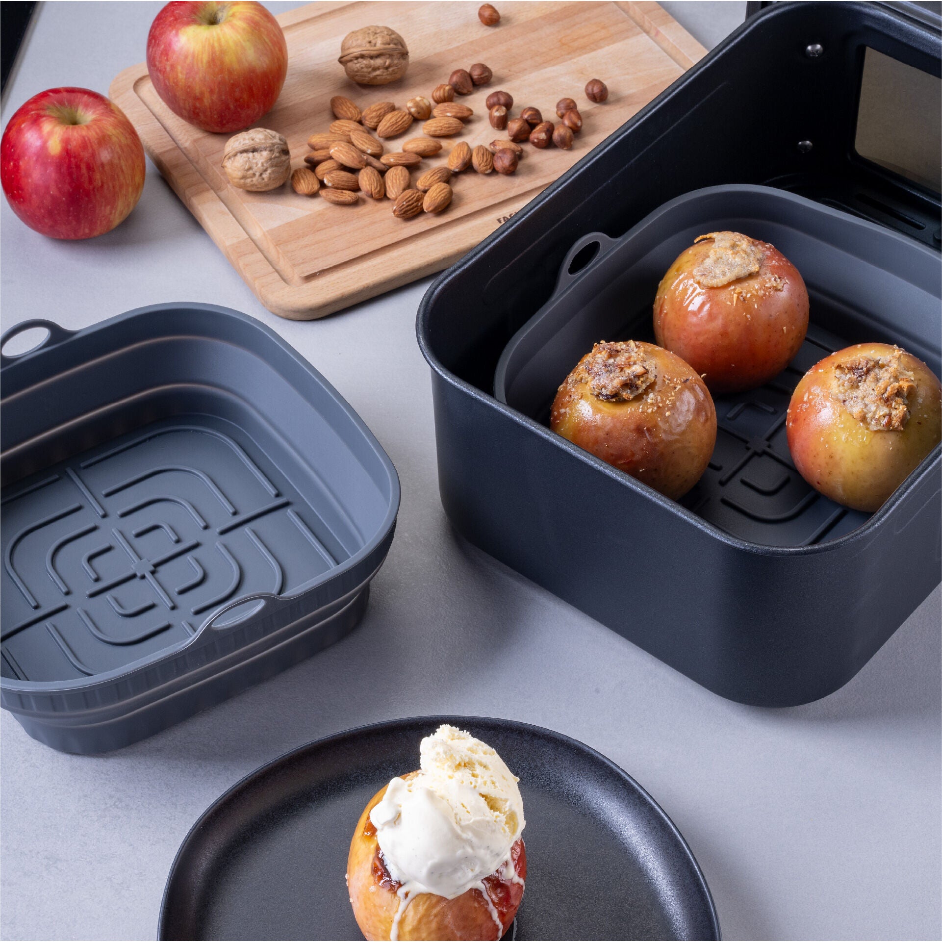 Silikonform for airfryer firkantet 17x17x6,5 cm sammenleggbar bakside