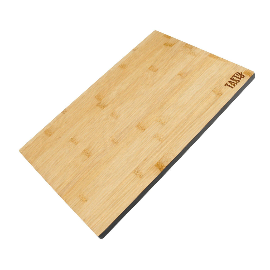 Skjærefjøl bambus 35,5x25 cm med grå kant - Tasty forfra