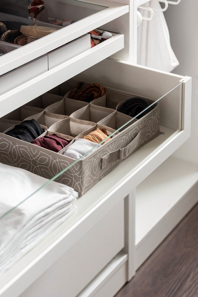 Skufforganiserer Balance 16 rom taupe vliesstoff med taupe farge