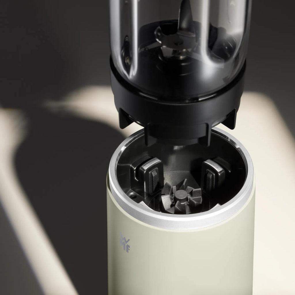 Nærbilde av Smoothie maker Mix & Go Touch 500W frosty green blenderkniv