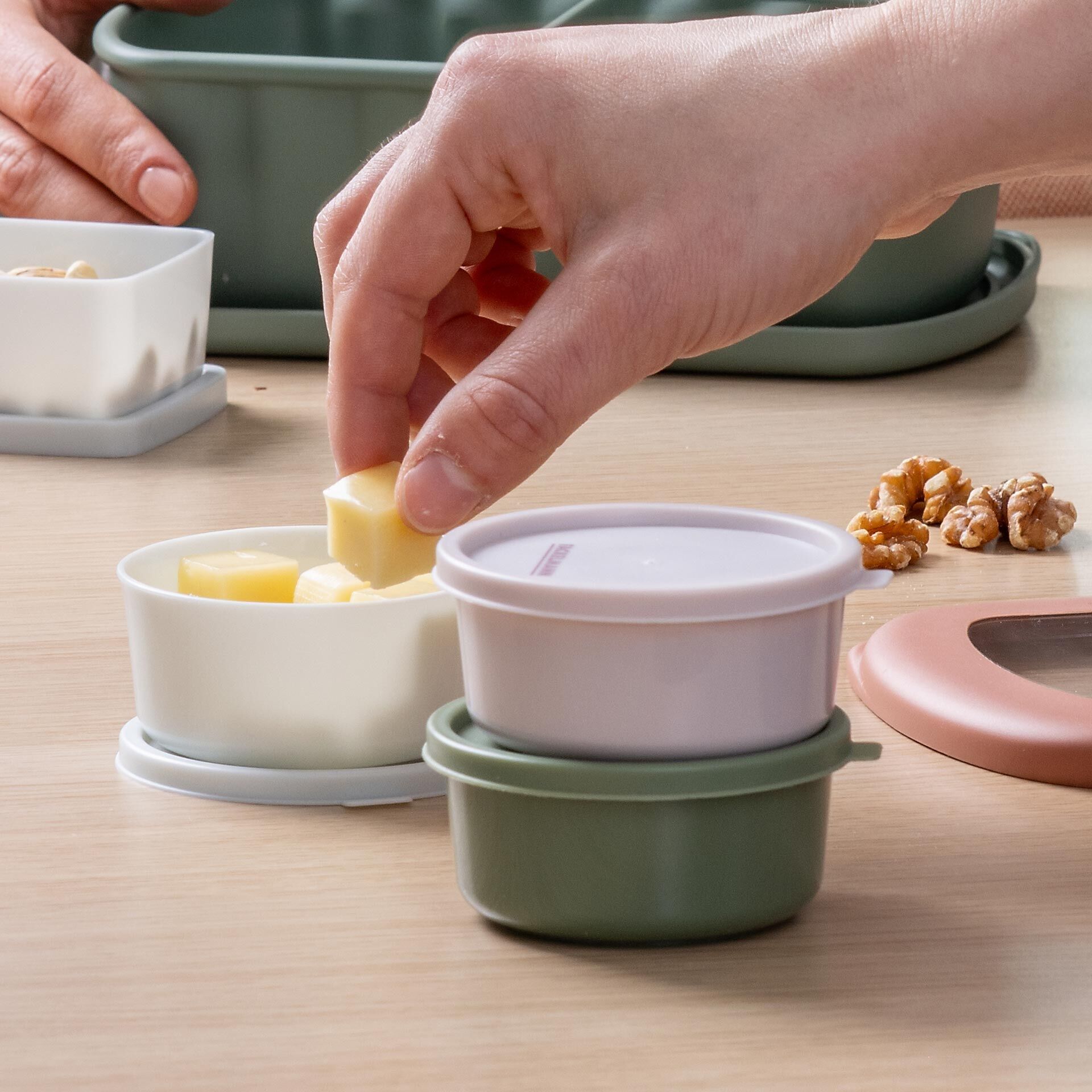 Snackboks rund Ø8 cm plast 3-delt sett - Fackelmann bakside
