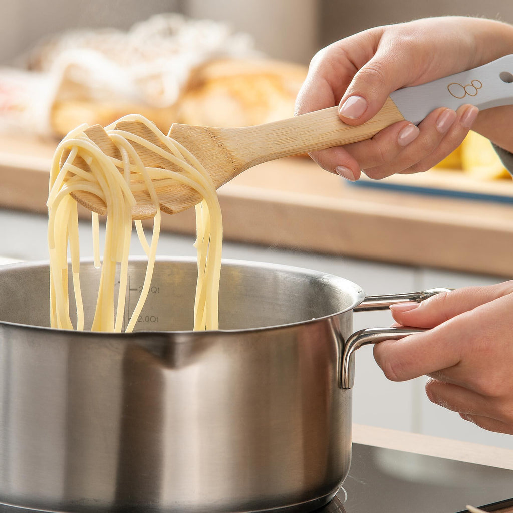 Spaghettiskje bambus med opphengshempe grå detalj