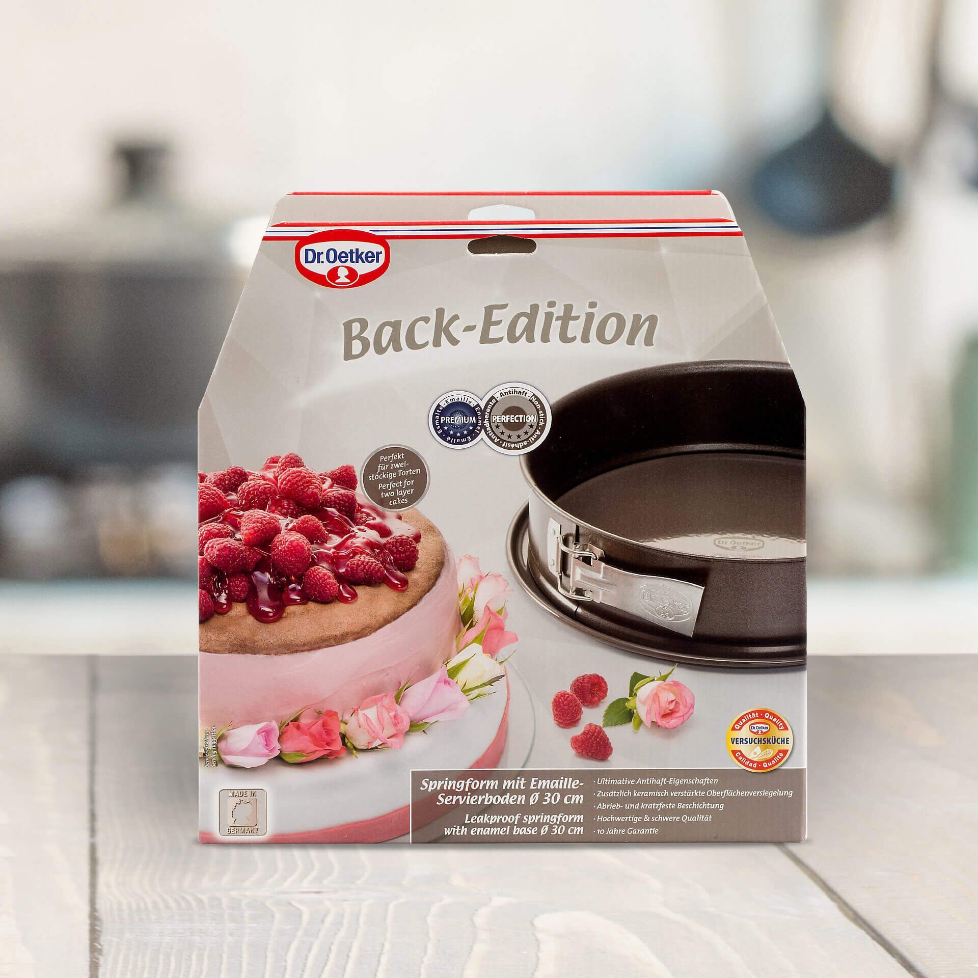 Detalj av antihaft-belegget på Springform Ø30 cm med emalje serveringsbunn non-stick