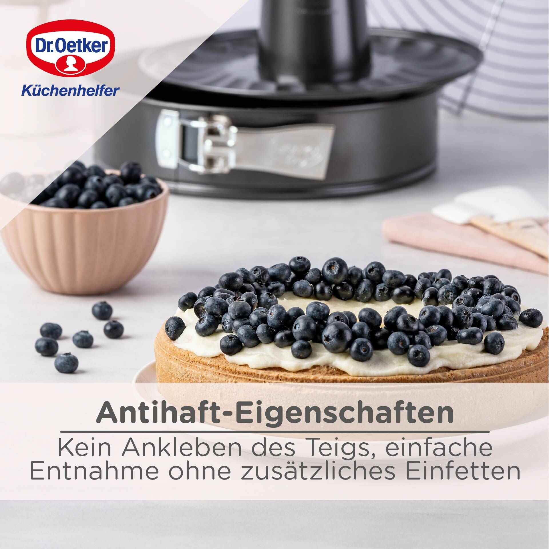 Springform med flat- og rørbunn Ø26 cm Dr. Oetker sett fra siden