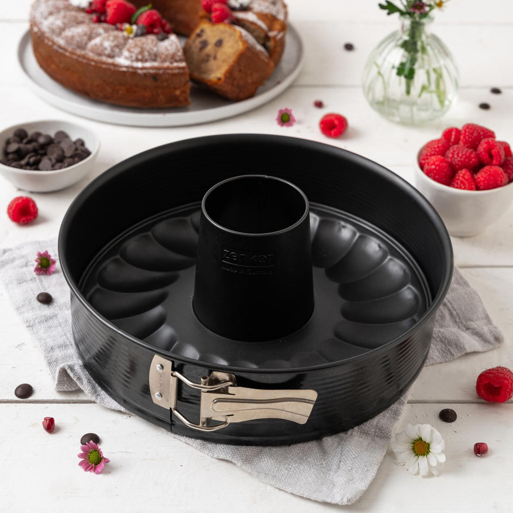 Springform med flat- og rørbunn non-stick Ø28 cm - Zenker bakside