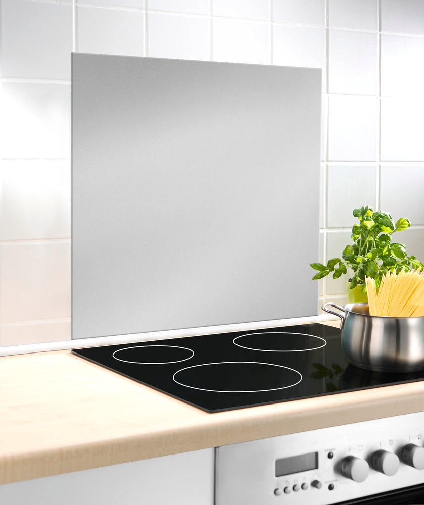 Montert Spruttbeskytter glass sølv 60 x 70 cm for kjøkkenvegg i kjøkken