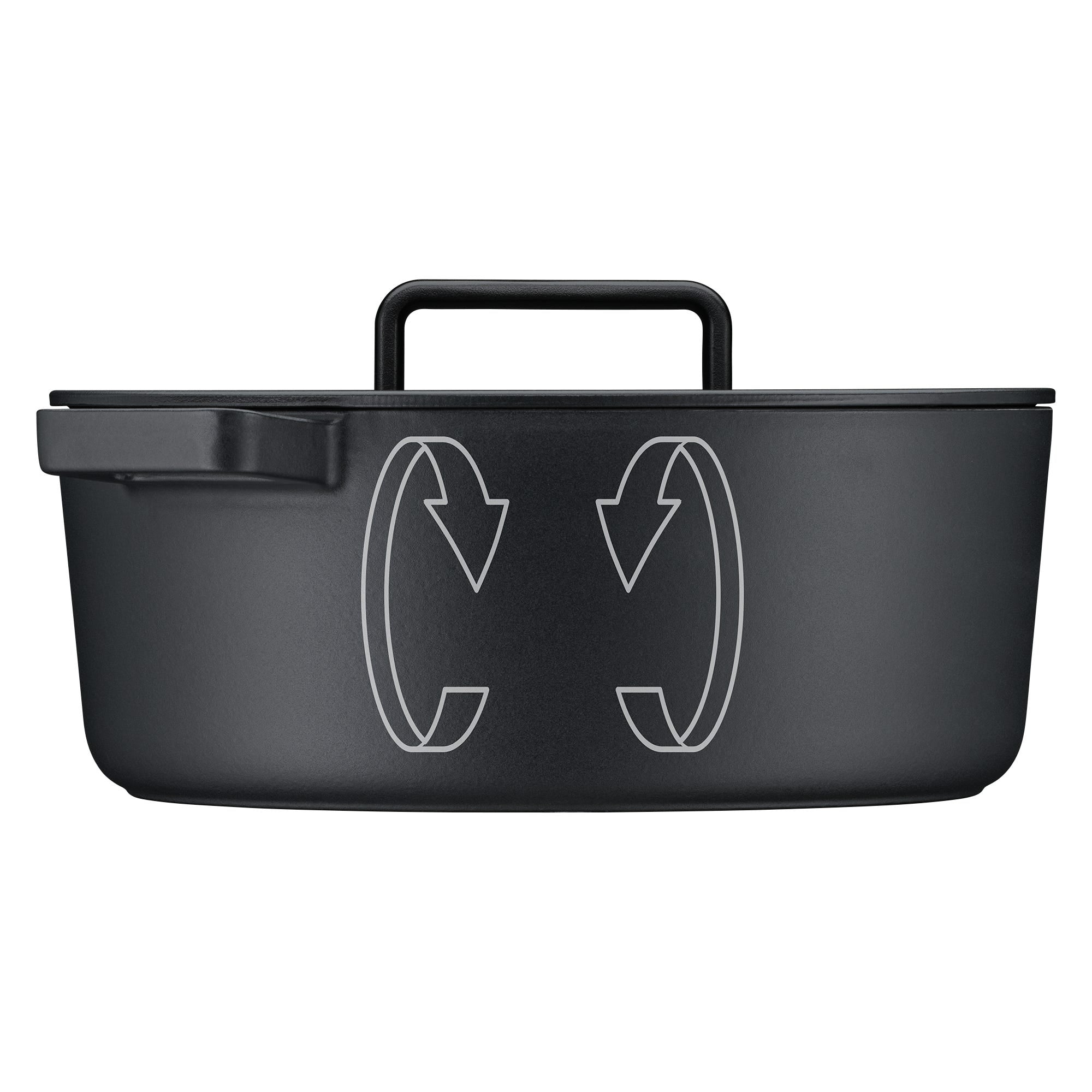 Stekegryte oval støpejern 33 x 26 cm 8,6 L med lokk - WMF med matlaging på komfyr