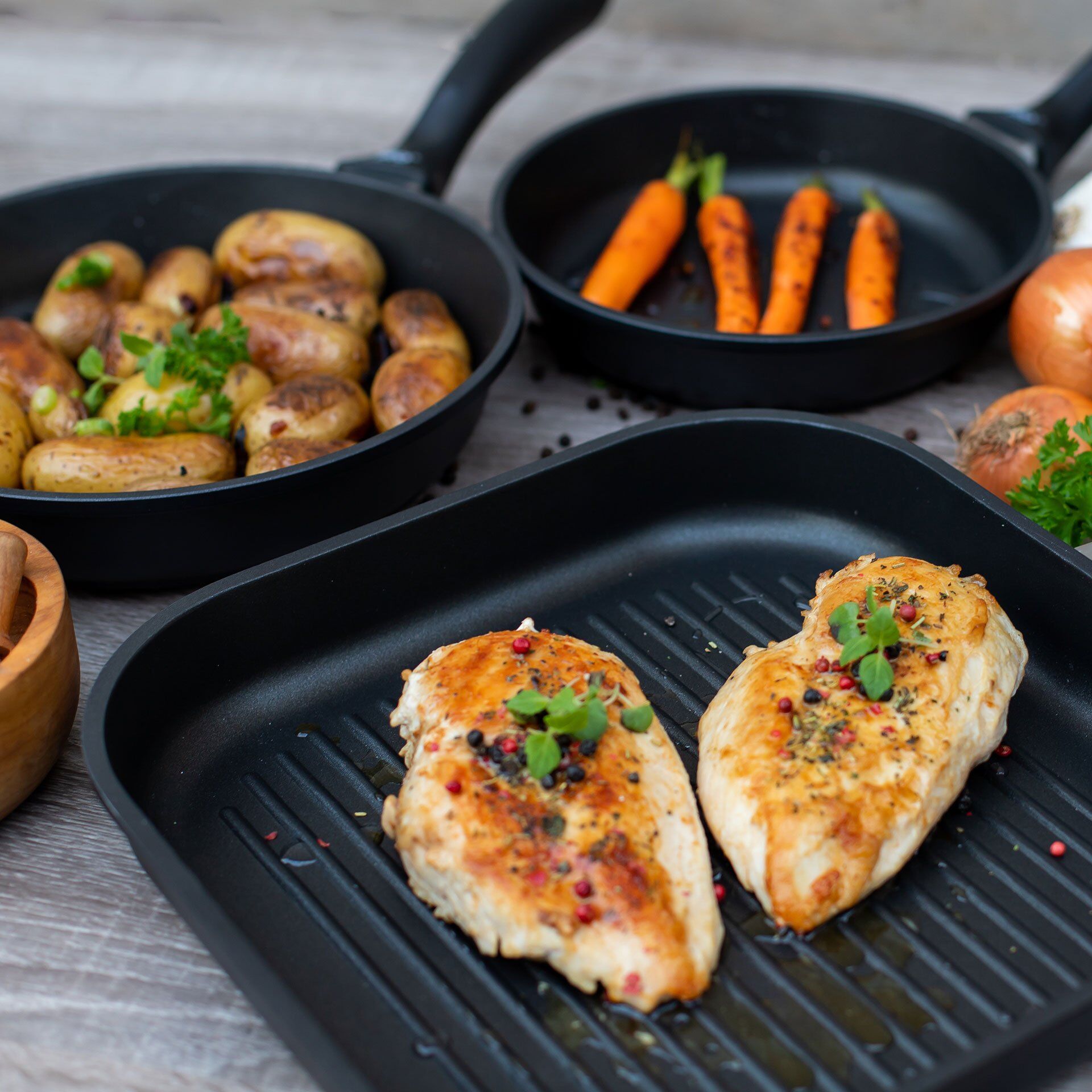 Stekepanne Alucast Ø20 cm non-stick aluminium ELO nærbilde av håndtak