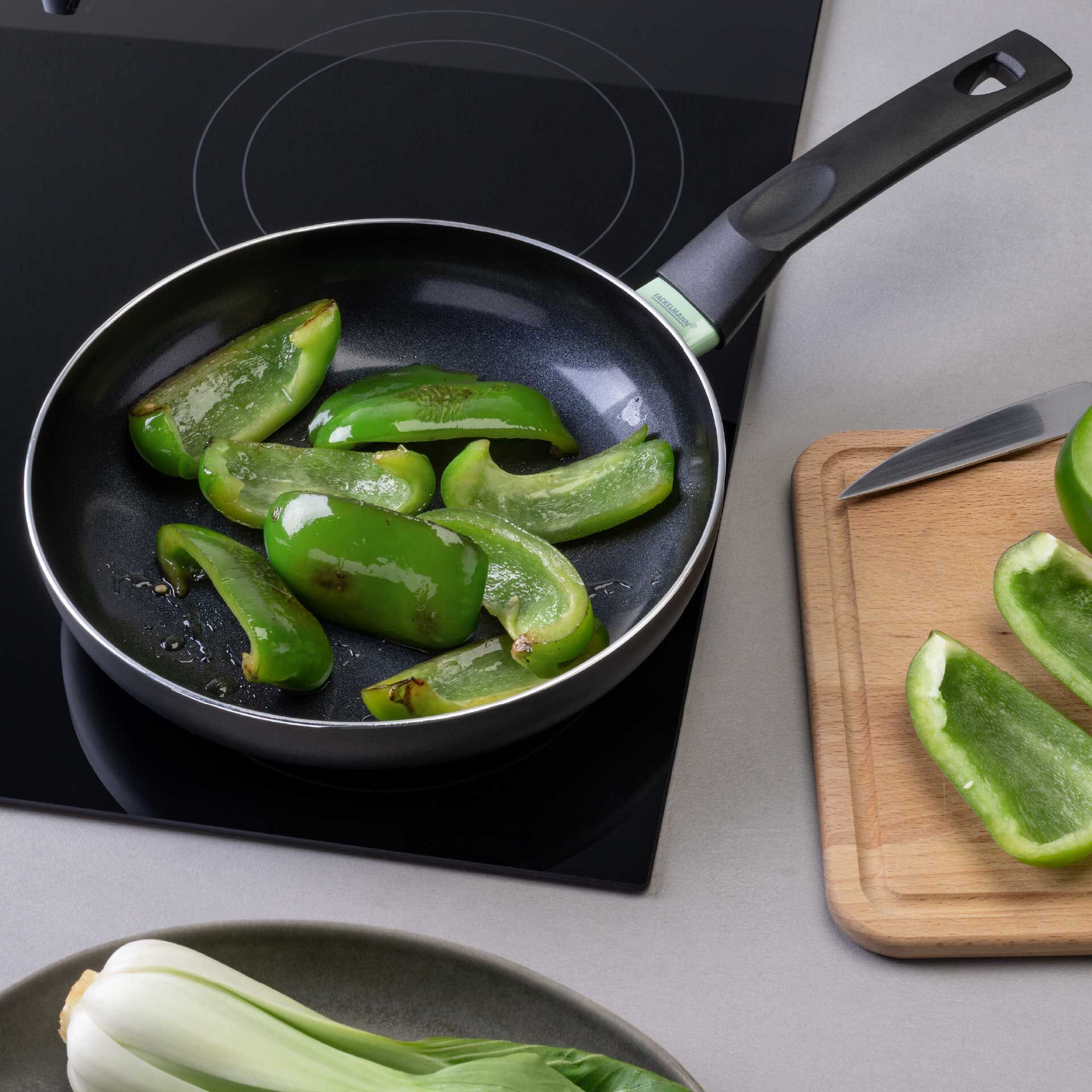 Bakside av Stekepanne Brandao keramikk non-stick Ø24 cm