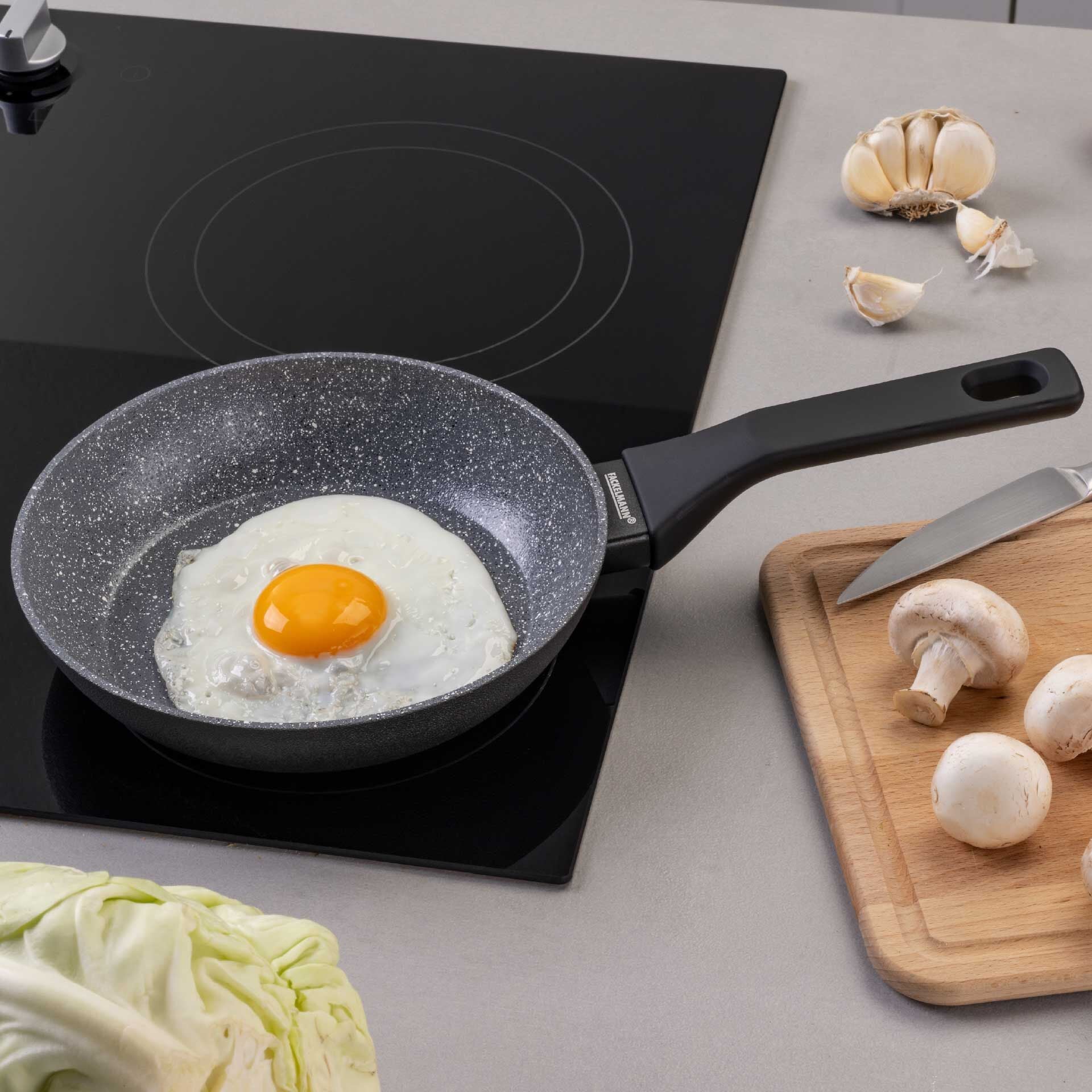 Stekepanne Cosmo keramikk non-stick Ø20 cm bakside