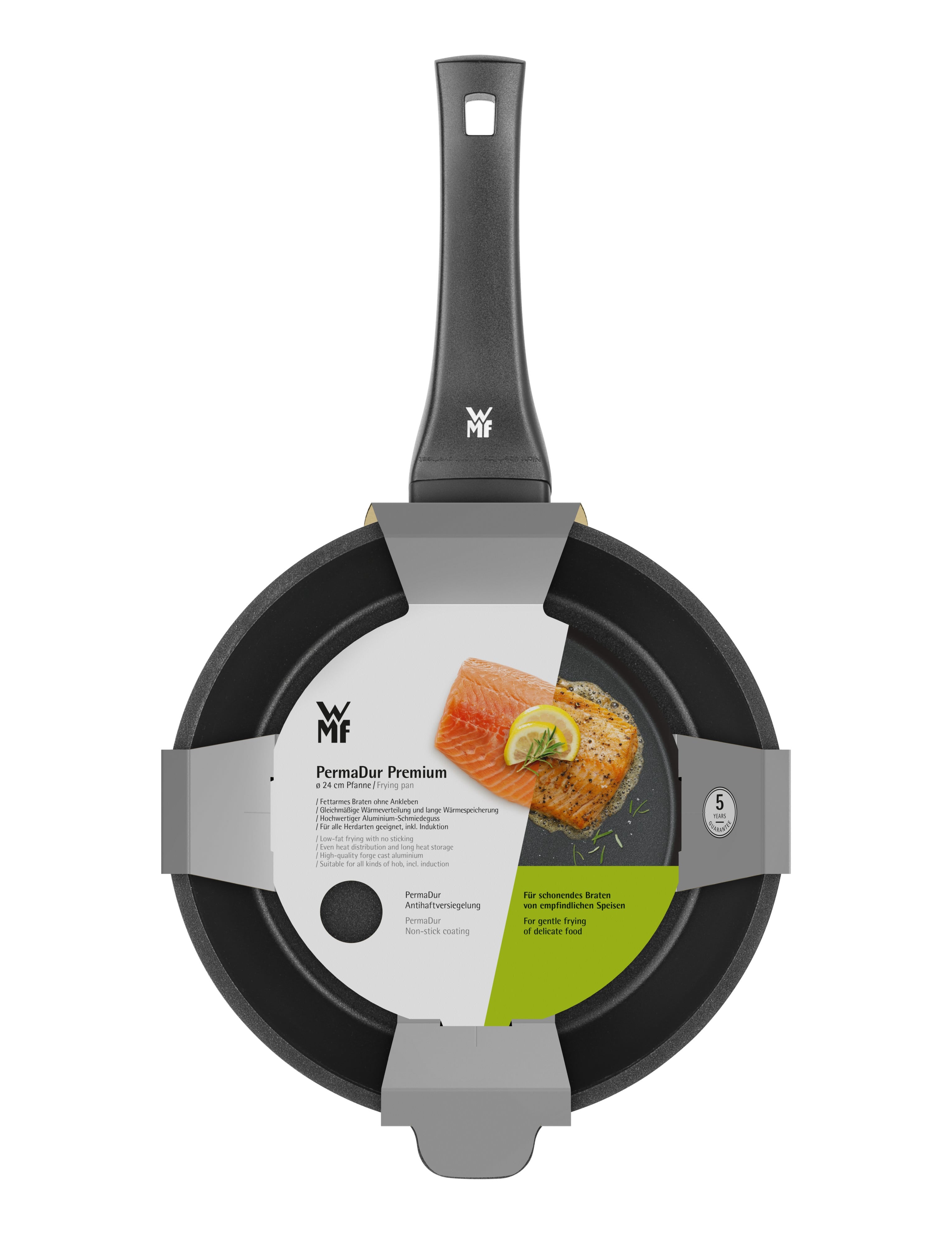 Bruk av Stekepanne dyp 24 cm non-stick PermaDur aluminiumstøp - WMF med mat