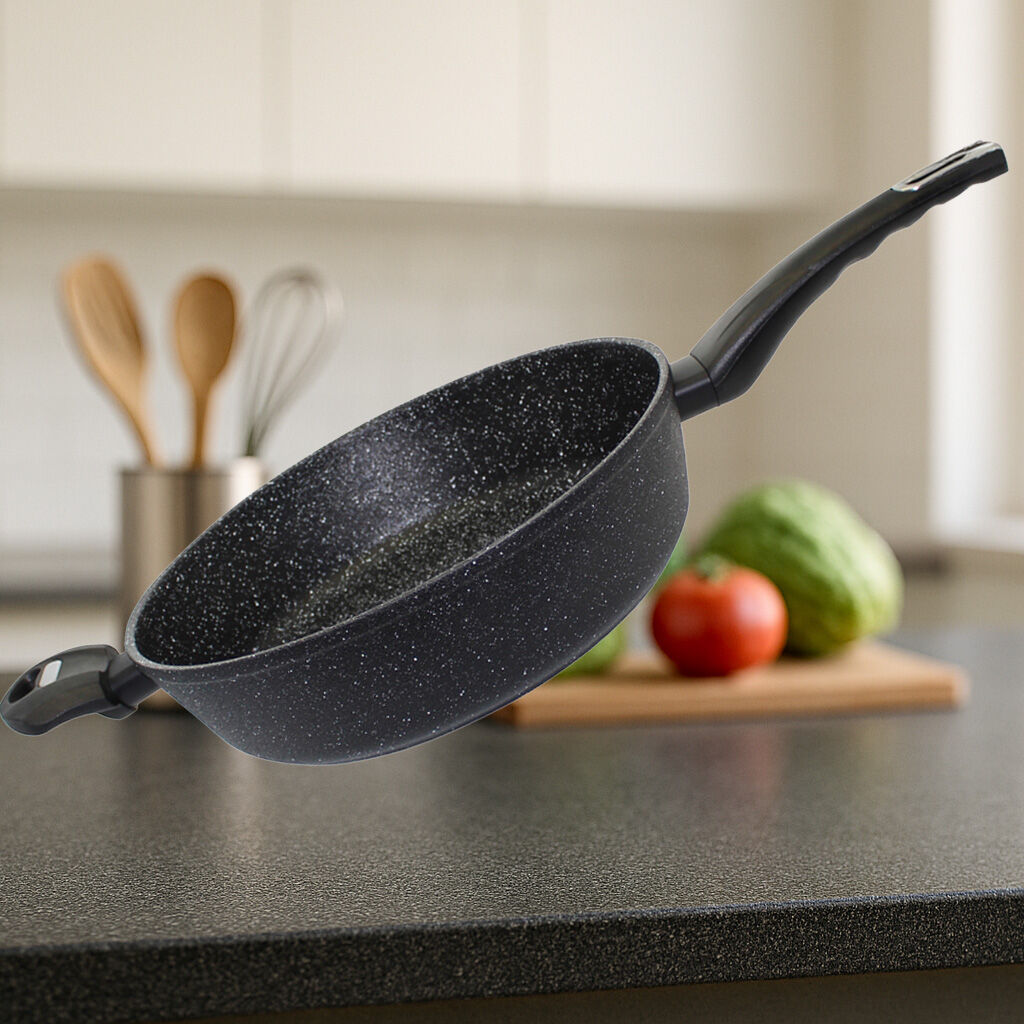 Stekepanne Granit Evolution aluminium Ø28 cm med mothåndtak nærbilde av håndtak