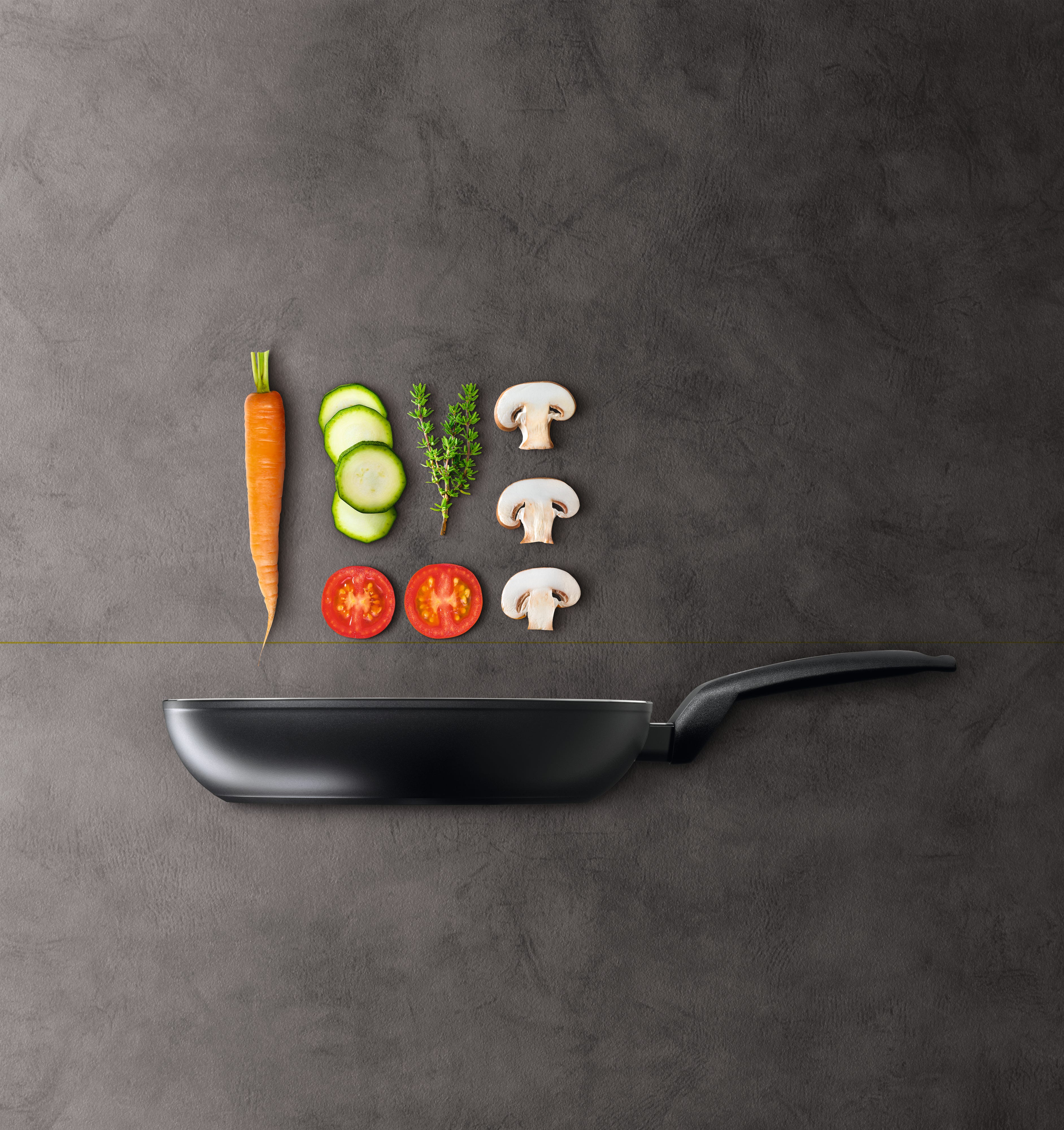 Nærbilde av håndtaket på Stekepanne Messino 28 cm aluminium keramisk non-stick