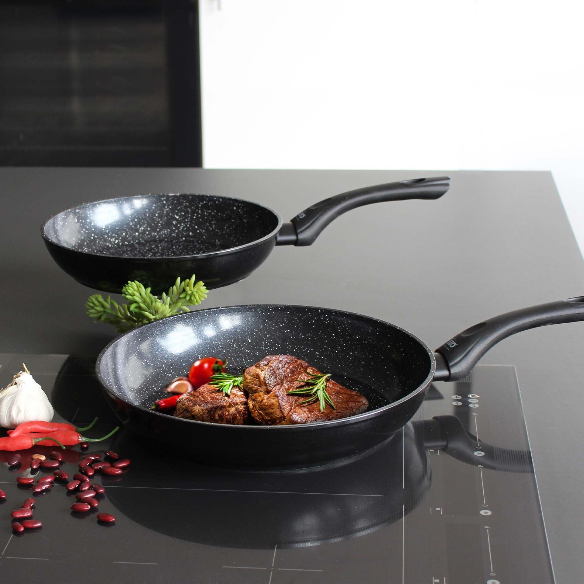 Stekepanne Ø28 cm smidd aluminium non-stick - ELO detalj av belegg