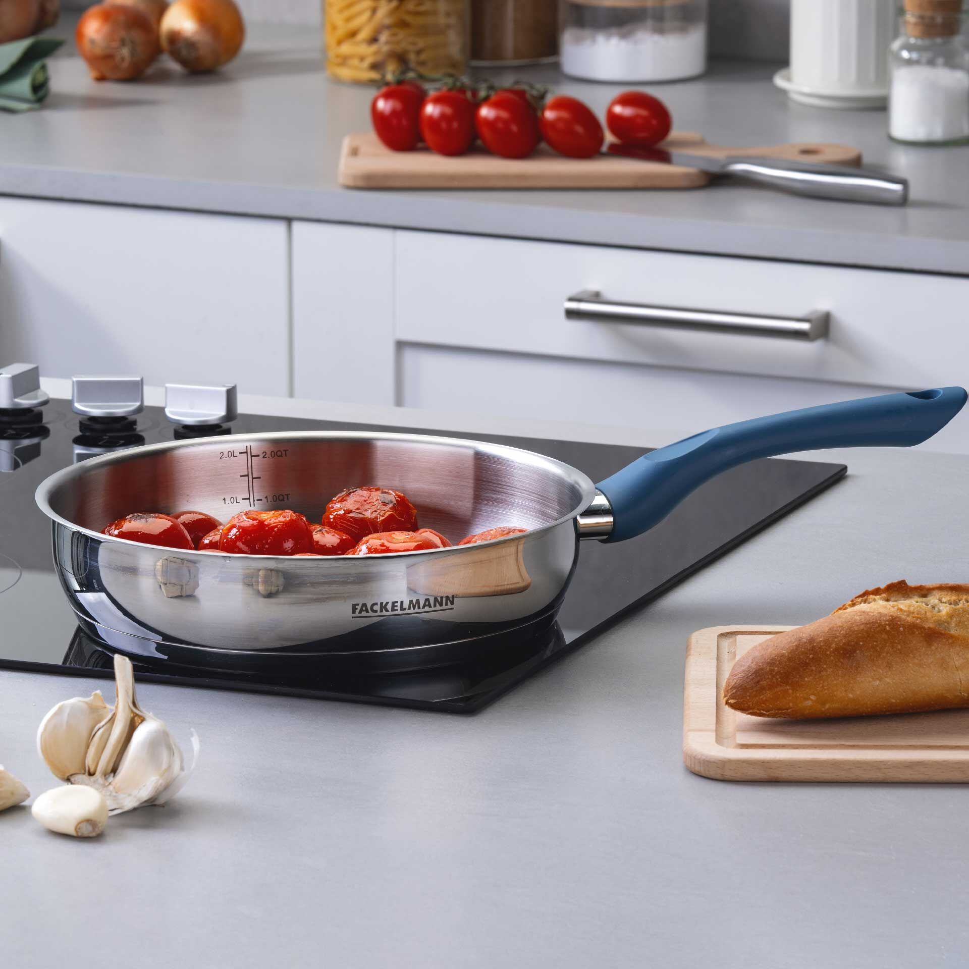 Stekepanne rustfritt stål Ø24 cm Essential blå - Fackelmann bakside