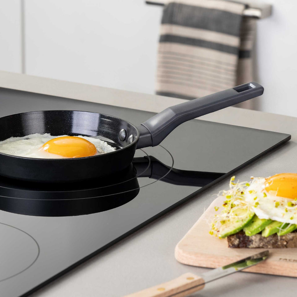 Stekepanne Statement keramikk non-stick Ø14 cm bakside