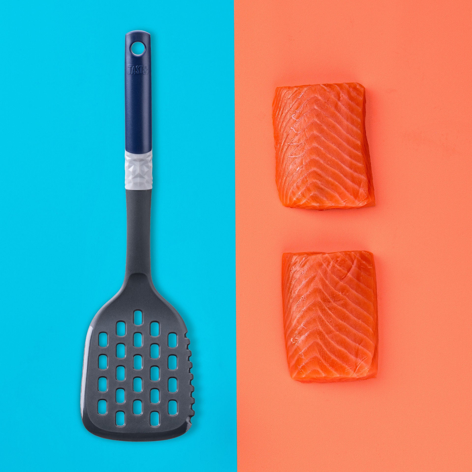 Stekespade med slisser og skjærefunksjon Ocean Blue - Tasty nærbilde av skjærefunksjon