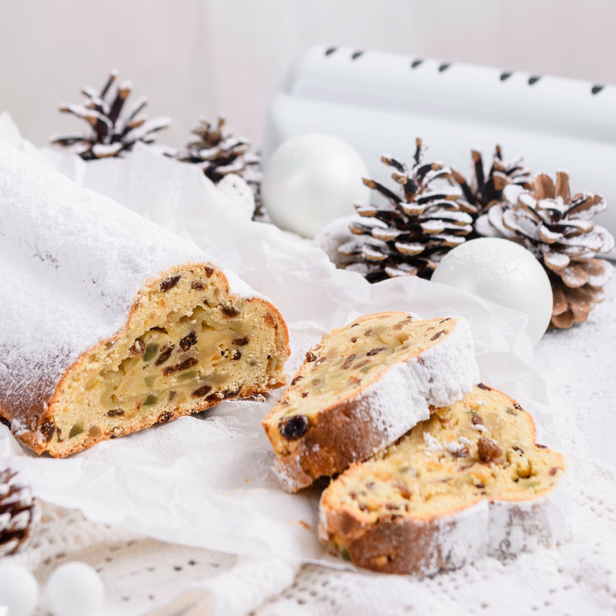 Stollenform hvit til julestollen og julebakst - Dr. Oetker sett ovenfra