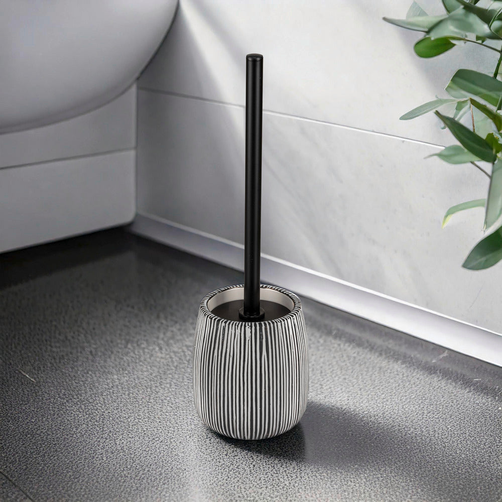 Toalettbørste med holder Pascoli hvit/svart keramikk Ø12x38 cm i bruk
