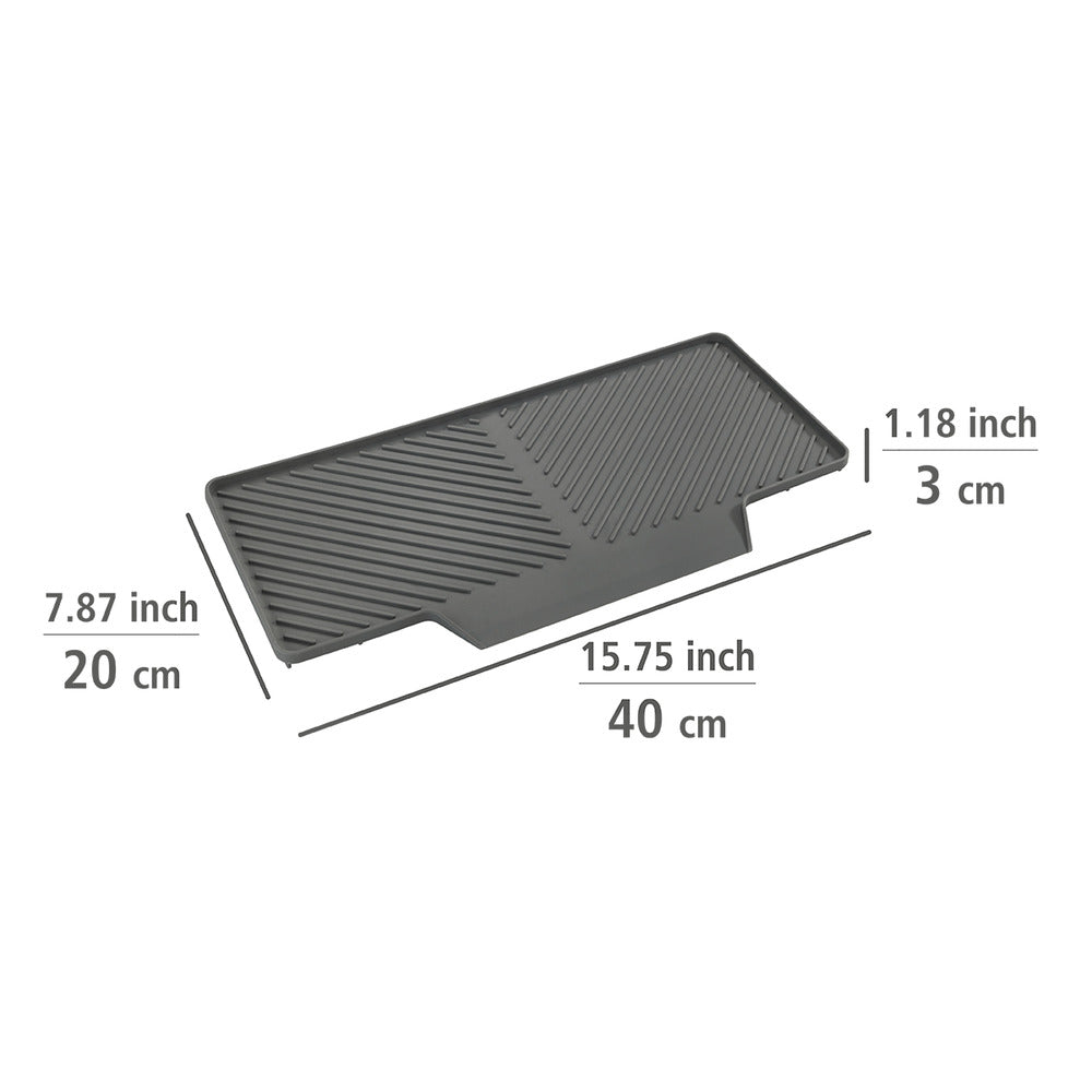 Montert Tørkematte oppvask 40 x 20 cm grå - Wenko på kjøkkenbenk