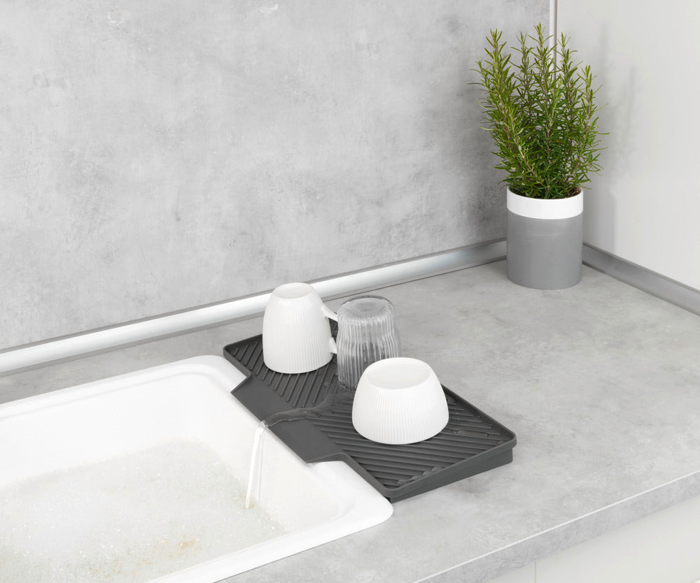 Tørkematte oppvask 40 x 20 cm grå - Wenko med kopper