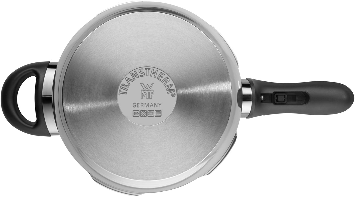 Trykkkoker Perfect Plus One Pot 22 cm 6,5 L med dampinnsats i bruk