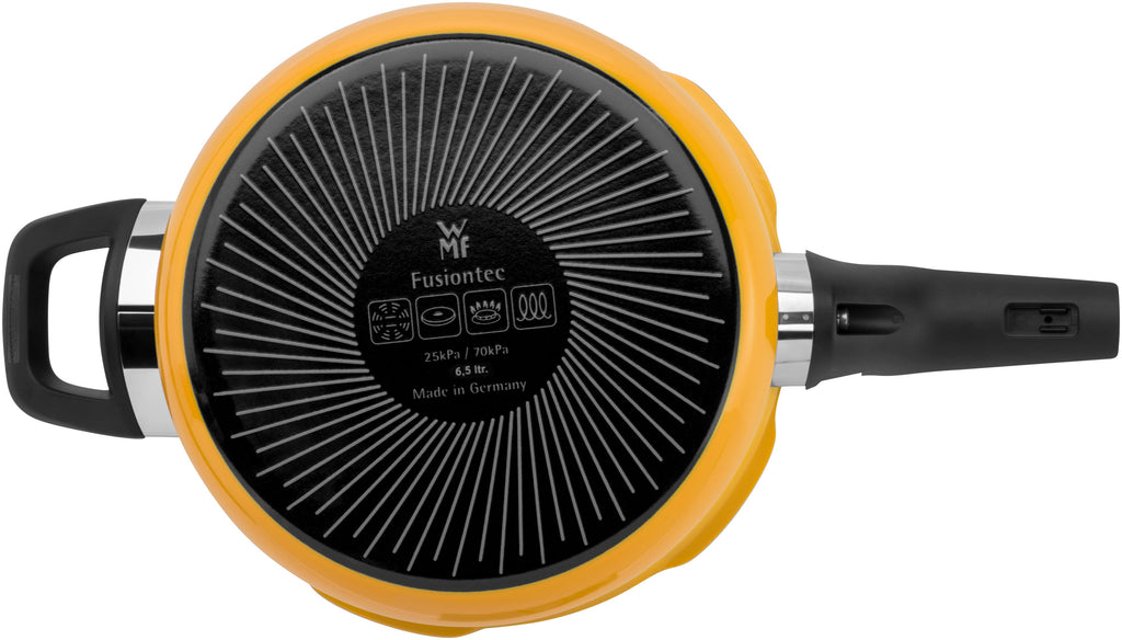 Detalj bilde av håndtak på Trykkkoker Fusiontec 22 cm 4,5 L gul WMF