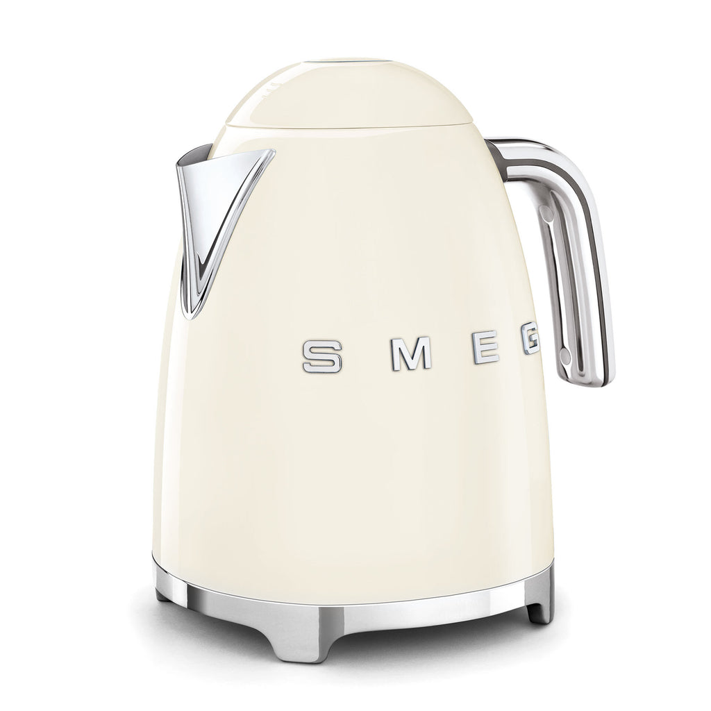 Vannkoker 1,7 L rustfritt stål 3000W krem - SMEG forfra