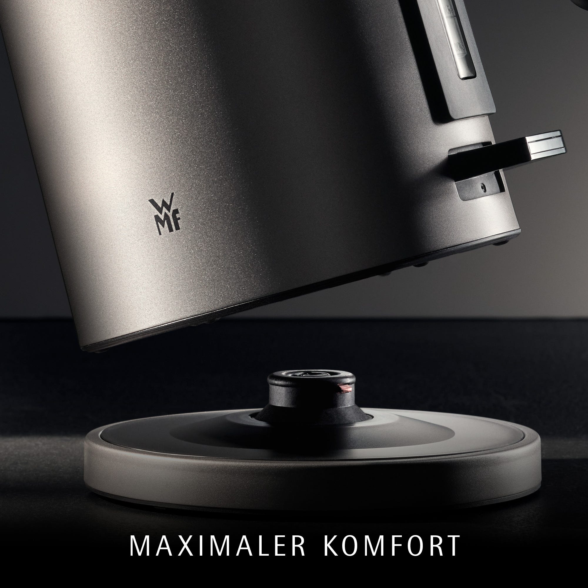 Vannkoker rustfritt stål 1,6 L 2400W matt finish - WMF Lono Silk nærbilde av håndtak