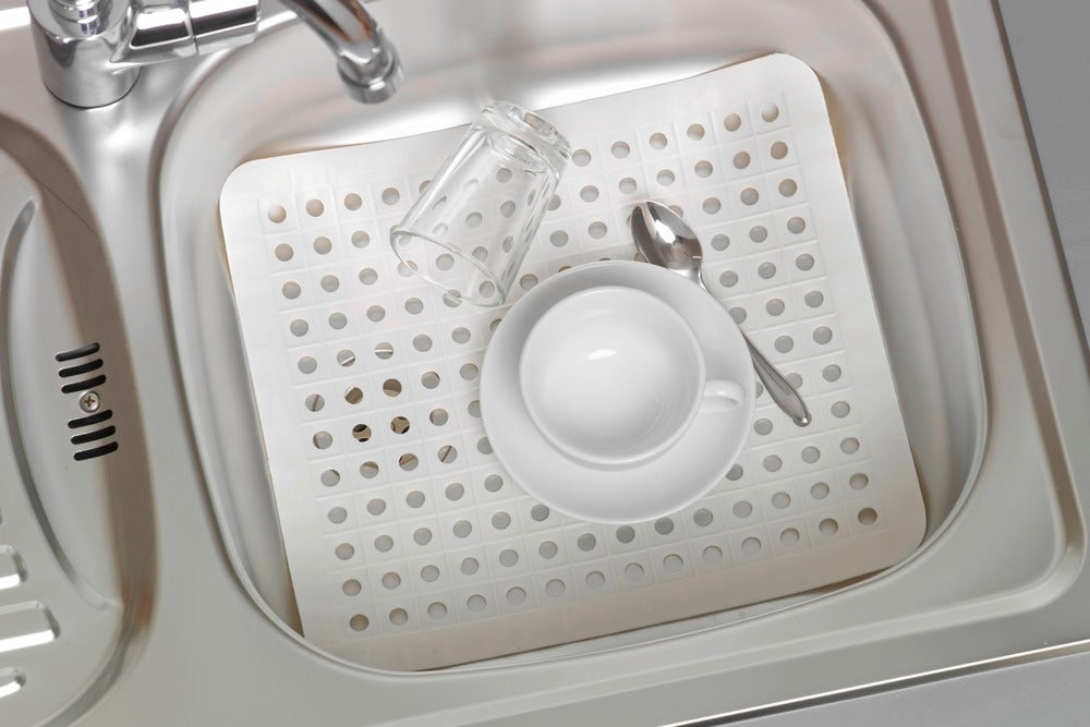 Vaskmatte hvit 31×26,5 cm beskytter glass og servise bakside