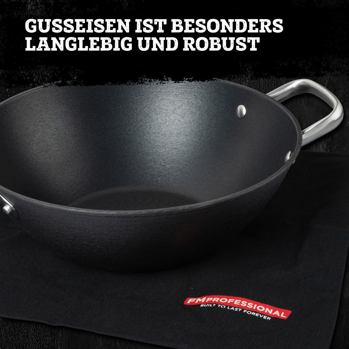 Wok Force Ø32 cm støpejern non-stick - FMprofessional med grønnsaker